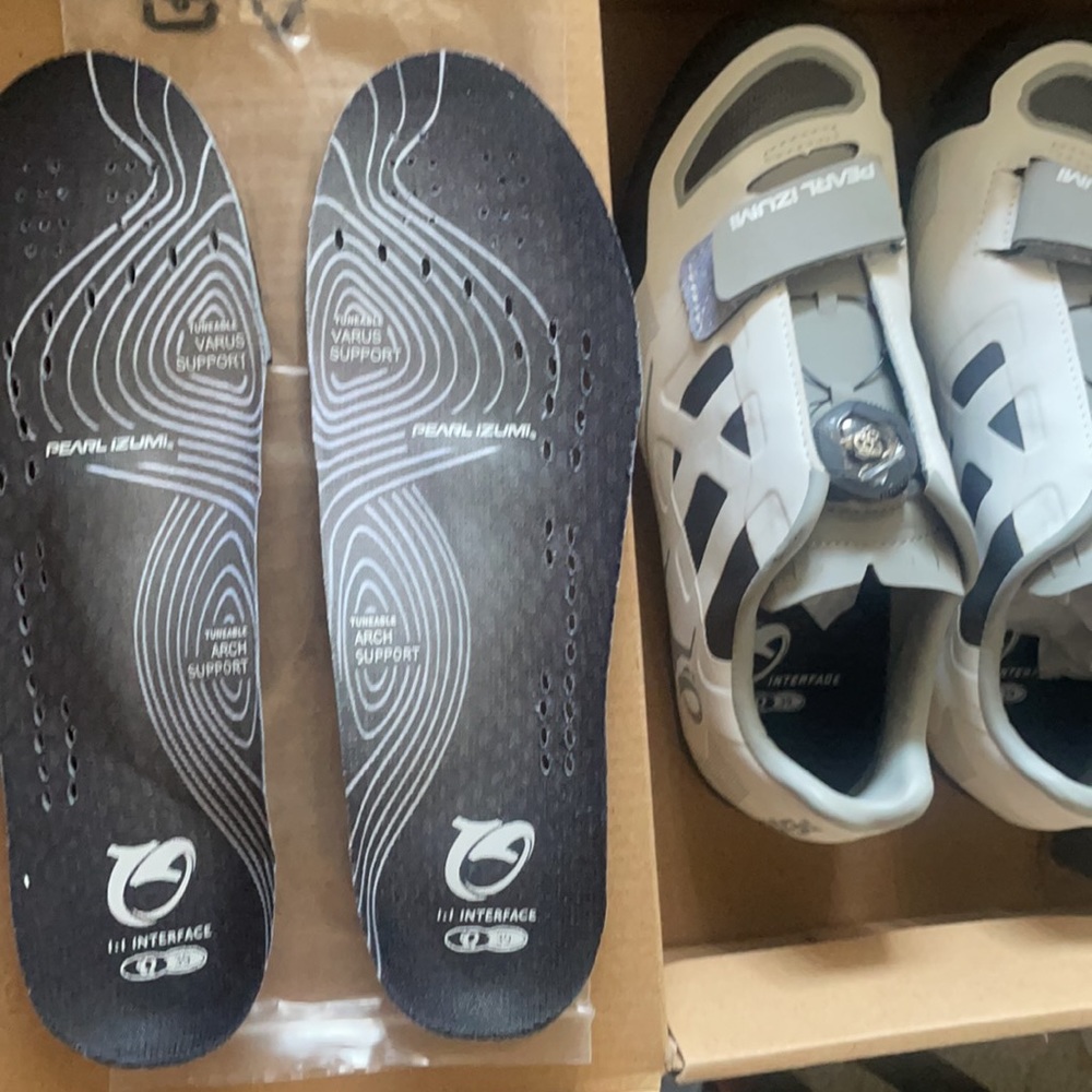Pearl Izumi cycling shoes and accessories